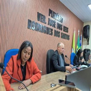 SESSÃO EXTRAORDINÁRIA NA CÂMARA MUNICIPAL DE ANTÔNIO ALMEIDA